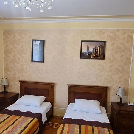 Gold Wall Apartment Bakoe Buitenkant foto